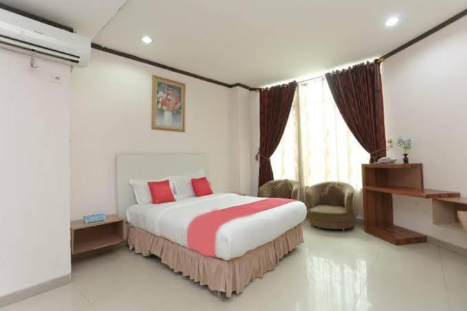 Urbanview Hotel Kharisma Banjarmasin Banjarmasin  Zewnętrze zdjęcie