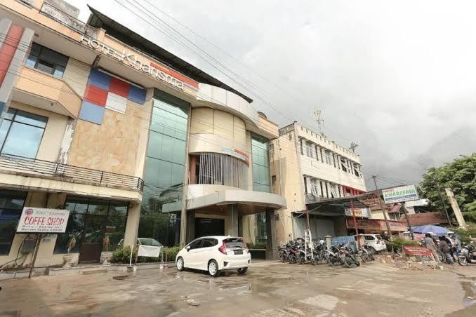 Urbanview Hotel Kharisma Banjarmasin Banjarmasin  Zewnętrze zdjęcie