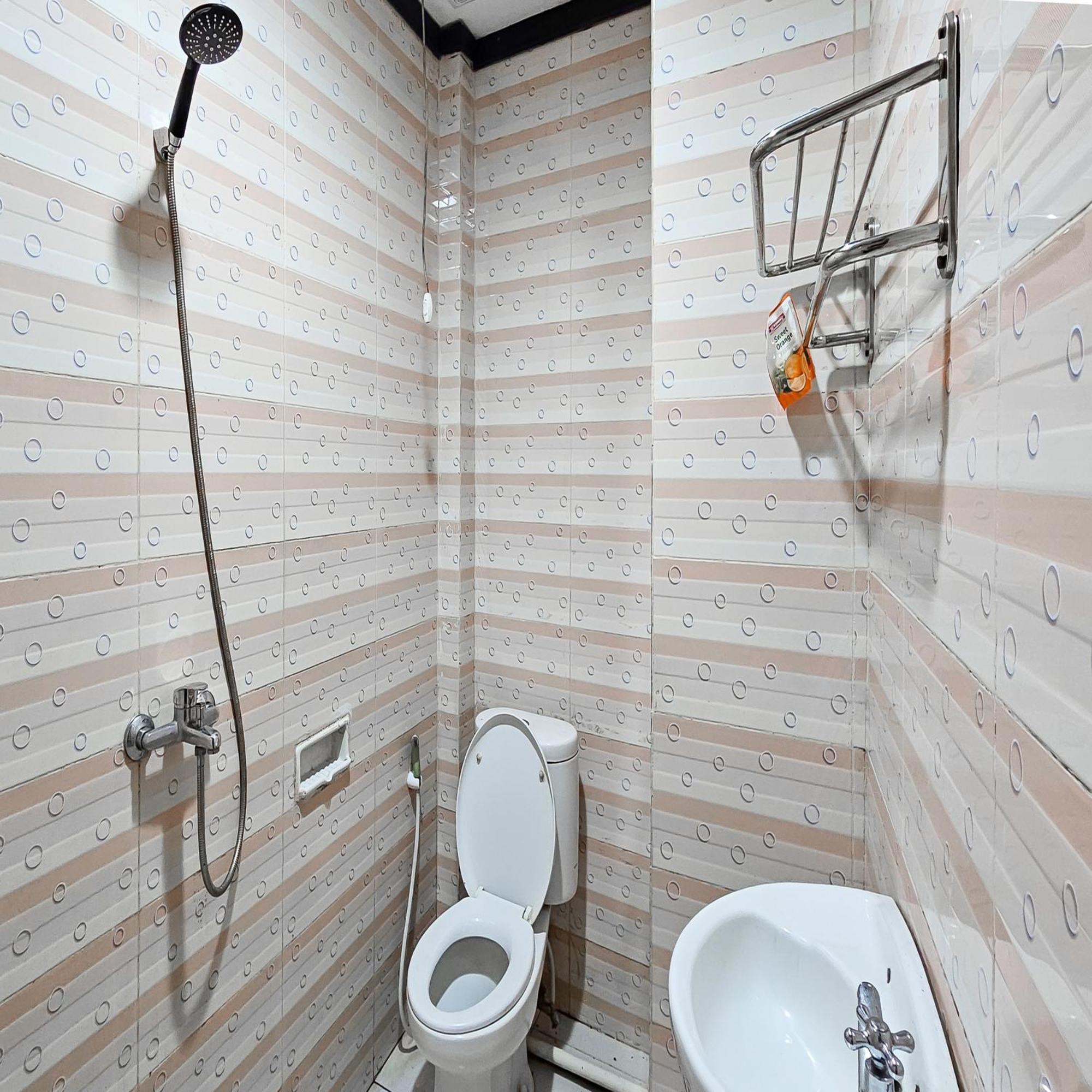 Urbanview Hotel Kharisma Banjarmasin Banjarmasin  Zewnętrze zdjęcie