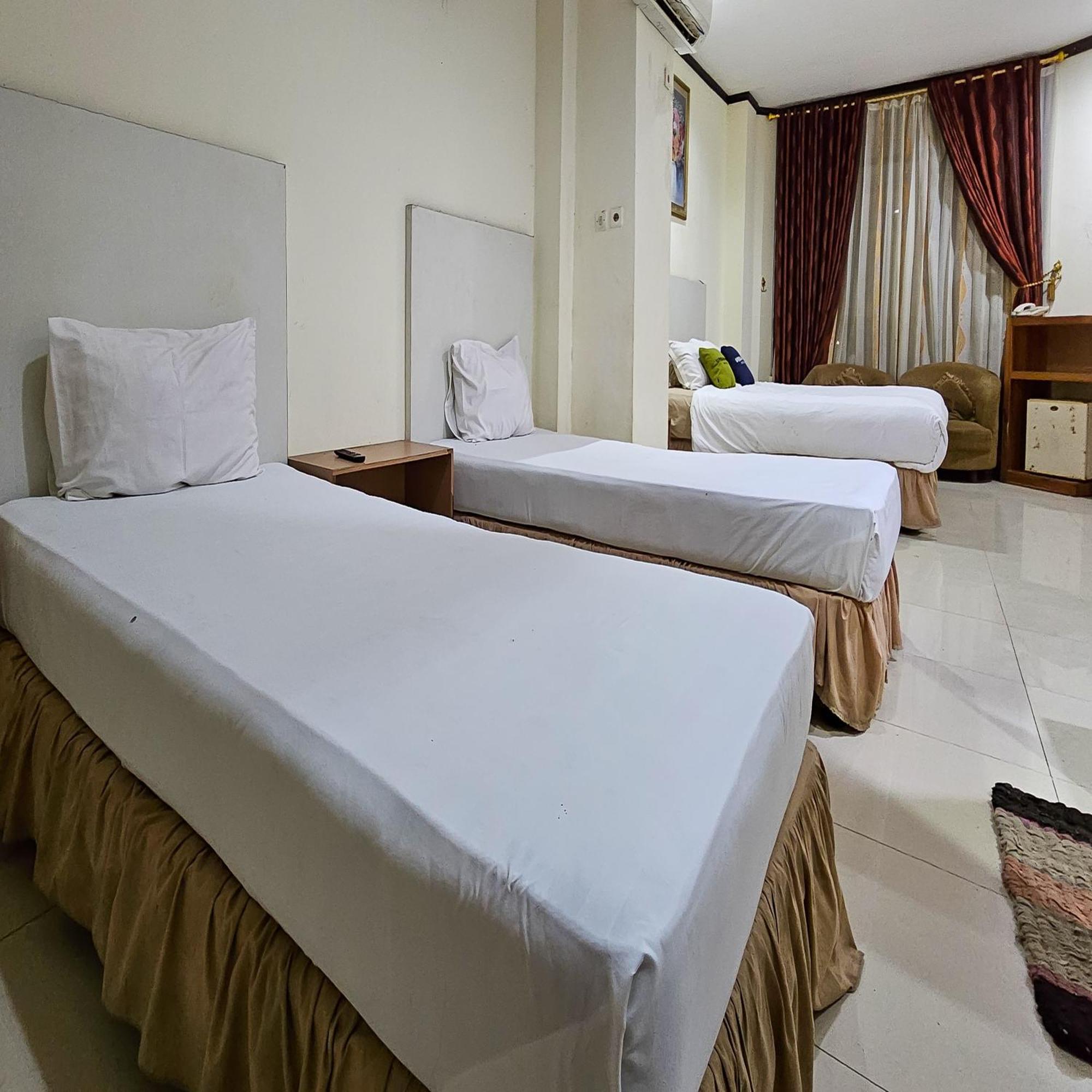 Urbanview Hotel Kharisma Banjarmasin Banjarmasin  Zewnętrze zdjęcie